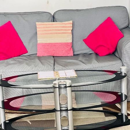 Simple 2Bed Flat In Edinburgh. Apartment Luaran gambar
