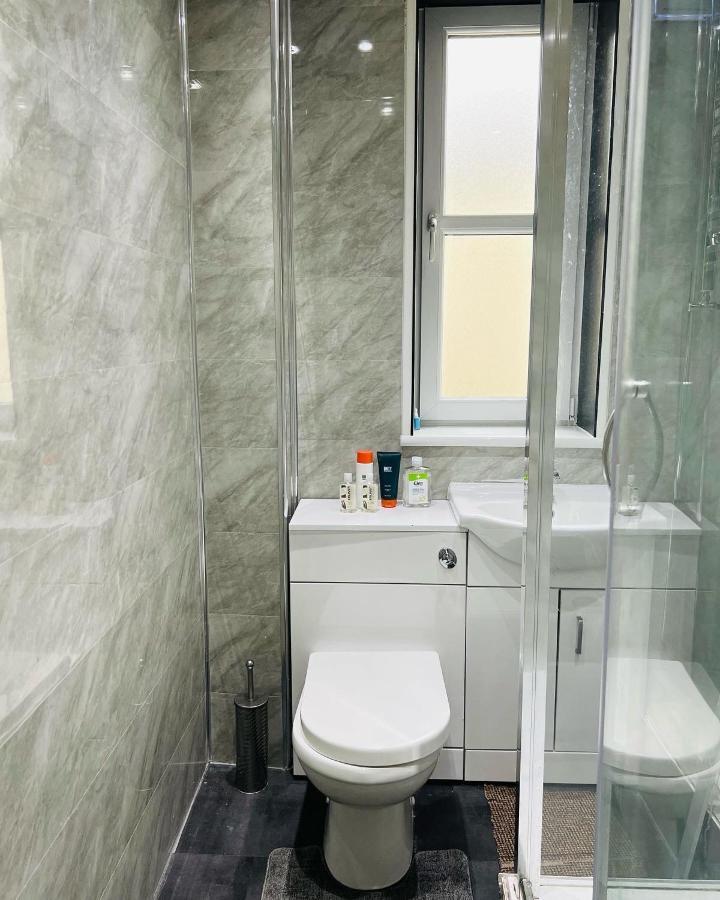 Simple 2Bed Flat In Edinburgh. Apartment Luaran gambar